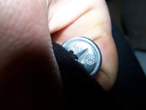 SS-Allg tunic buttons markings