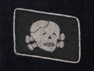 SS totenkopf officers collar tab