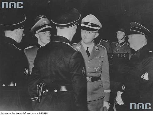 Black SS uniform in wear, 1943