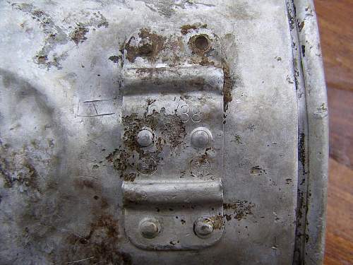 SS field gear etc markings