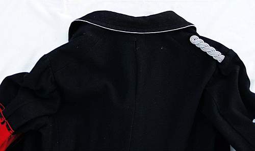 SD black coat
