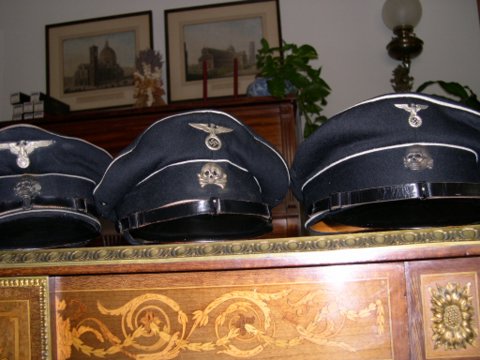 Early/Allgemeine SS Visor Cap Chin Strap Buttons