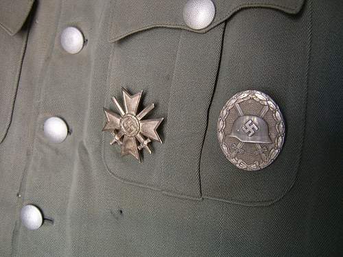 Waffen SS officer found in Normandy and other