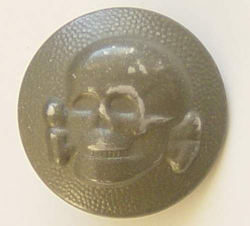 Totenkopf button