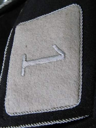 oxidation of bullion on collar tabs