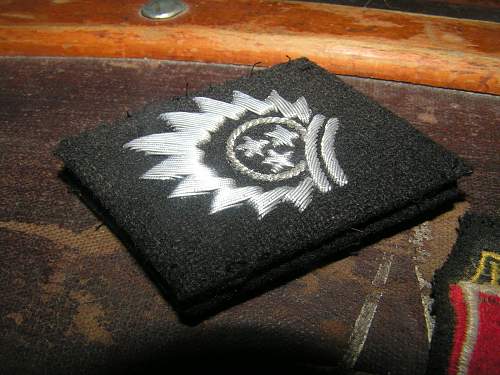 Latvian collar tabs and arm shield