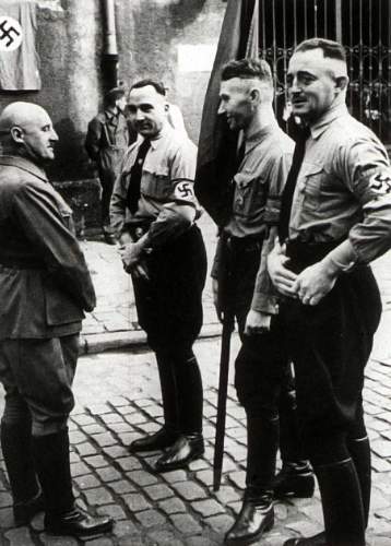 Ulrich Graf, the early years and Hitlers old fighters