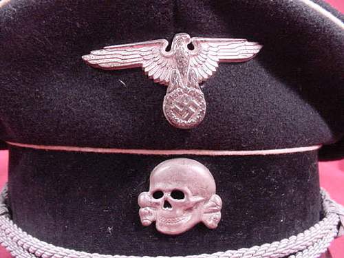 silken black SS officer's cap, ca. 1937 or 1938,  Fa. Mueller, Muenchen.