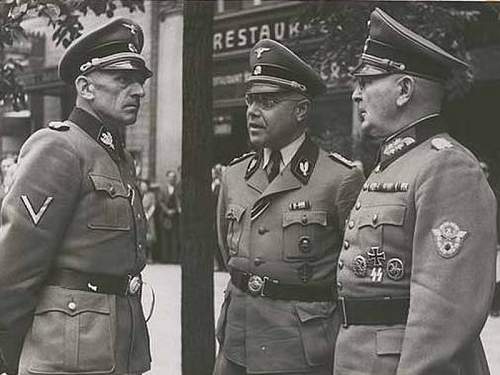 SS-Gruppenführer Karl Hermann Frank Cuff title ID?