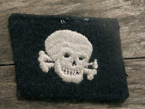 Pumkin head SS Totenkopf collar tab