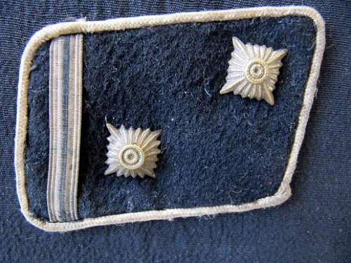 1933 or 1934 LAH collar patch.