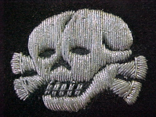 Totenkopf collar tabs