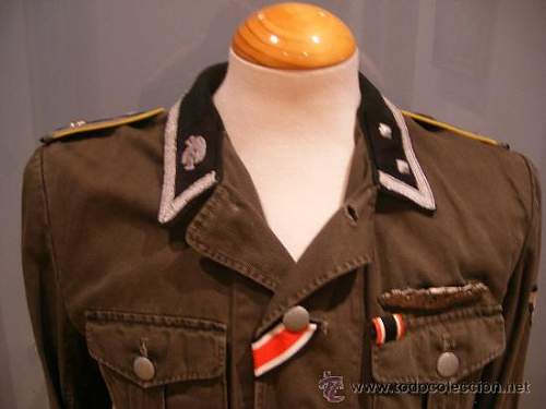 SS Totenkopf uniform: help needed