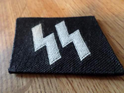 Dachau BEVO SS runic collar tabs - Buckram or Cardboard?