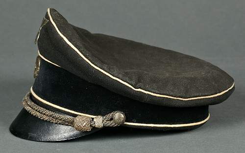 a black SS officer's cap of early make