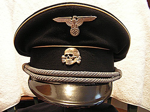 a black SS officer's cap of early make