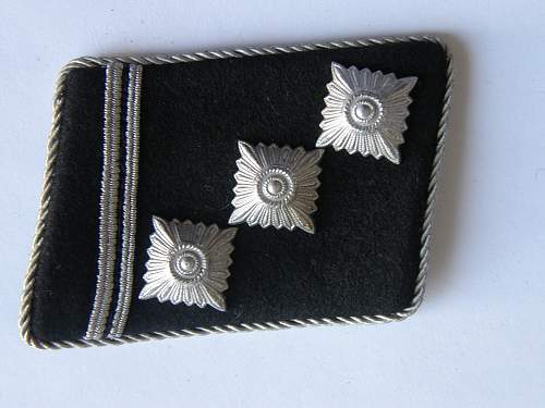 SS storm leader (lieutenant) (untersturmfuhrer) collar tab