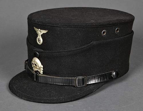 Das erwachende Berlin 1934 -Piped Kepi