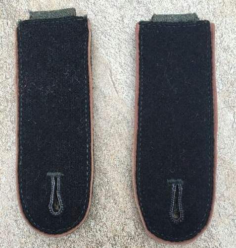 KZ EM shoulder boards