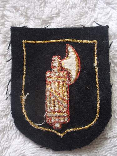 SS Foreign Volunteer Insignia Italy