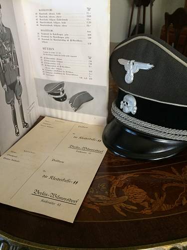 silken black SS officer's cap, ca. 1937 or 1938,  Fa. Mueller, Muenchen.