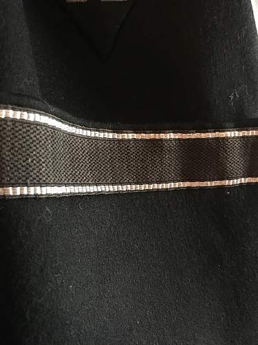 SS/SD tunic with empty cufftitle - ask for help