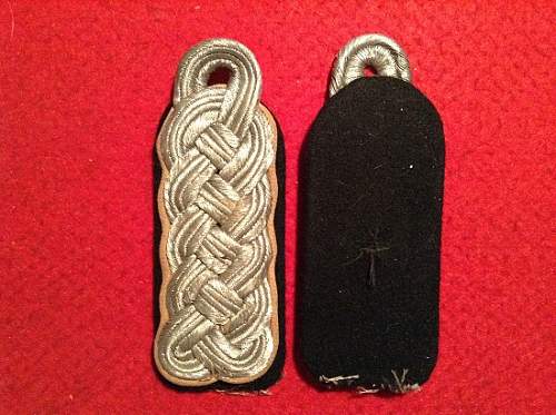 Original SS-Sturmbannführer shoulder boards ?