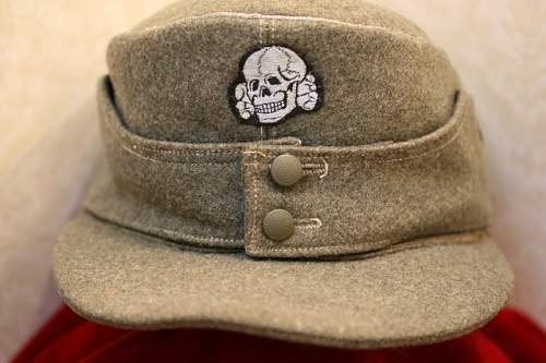 SS Overseas Hat and Insignia