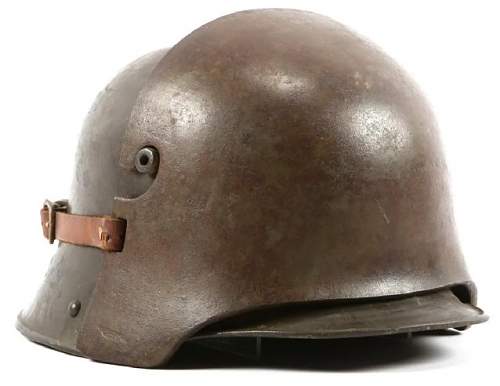 Questsion about German WW1 Helmet-Horns