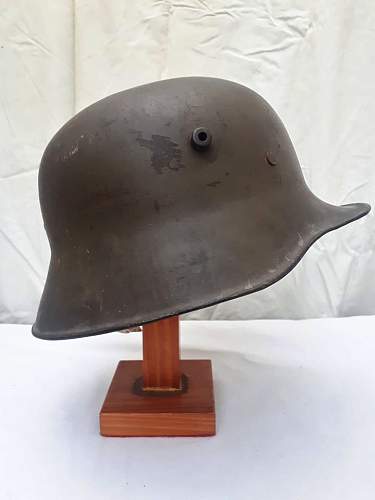 German helmet or Argentine M16 helmet?