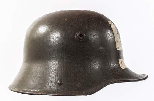 Lüttwitz-Kapp-Putsch Hakenkreuzbemalung Stahlhelm