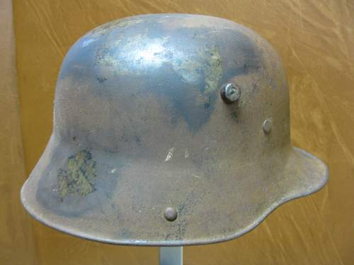 M16 helmet....what are the spotches?