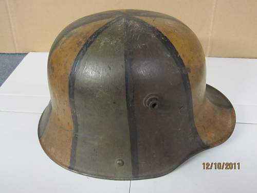 Unusual WW 1 German Camo Helmet Pattern?