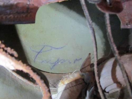 M17 Stahlhelm with a name; translation needed!