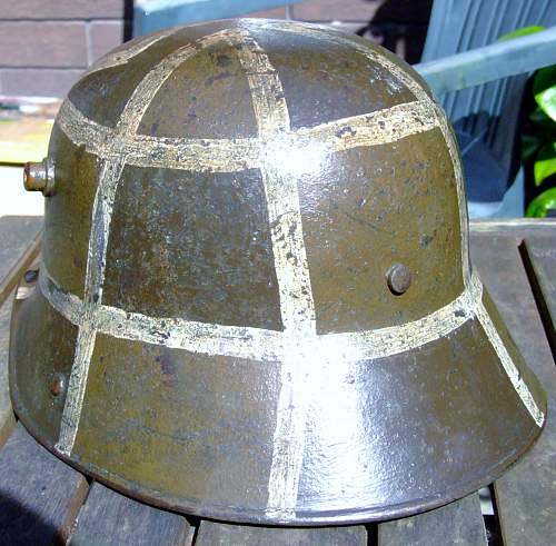 German M16 helmet with unusual camoflage.