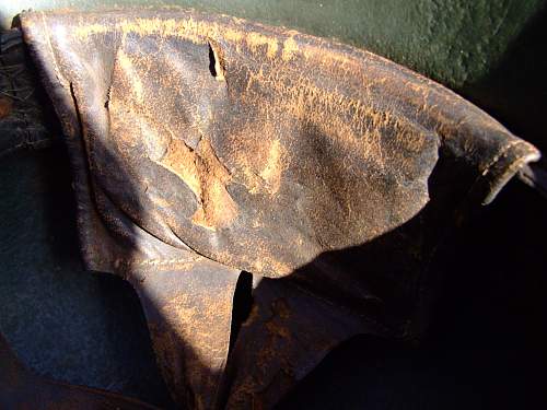 German M16 helmet with unusual camoflage.