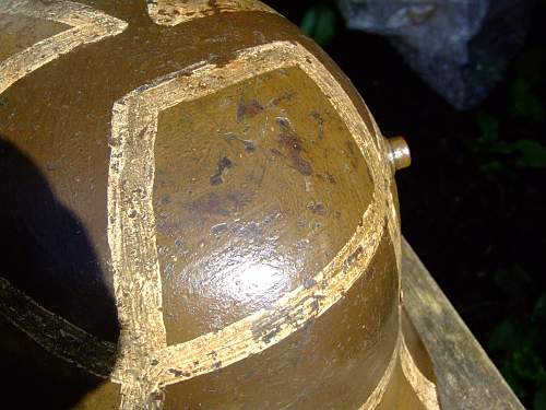 German M16 helmet with unusual camoflage.