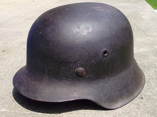 Thoughts on this late war m42 helmet