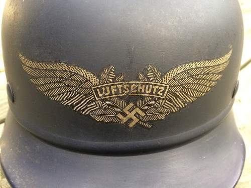 M35 Luftschutz helmet