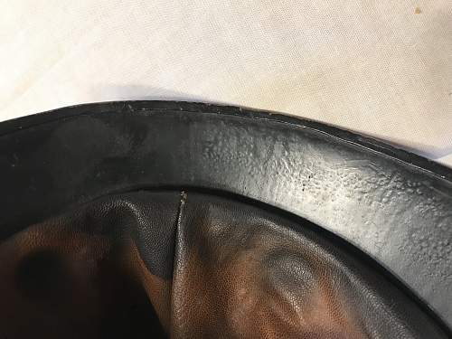 Need help identifying a World War 2 German helmet.