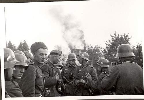 The German Stahlhelm (period photos)