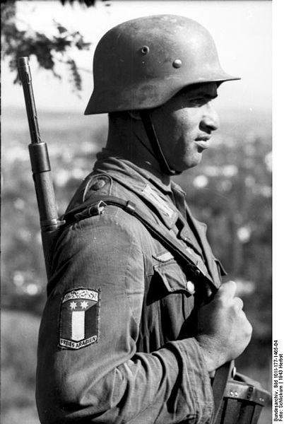 The German Stahlhelm (period photos)