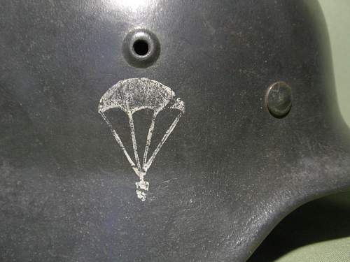 What does this luftwaffe decal mean?