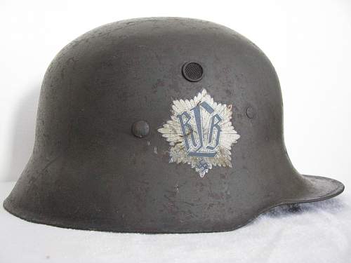 Transitional austrian wehrmacht m16 stahlhelm  single decal helmet