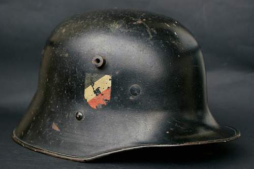 Austrian M17  Helmet  used  by early  Bahnschutz