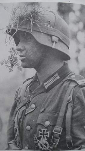 The German Stahlhelm (period photos)