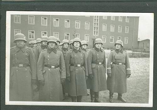 The German Stahlhelm (period photos)