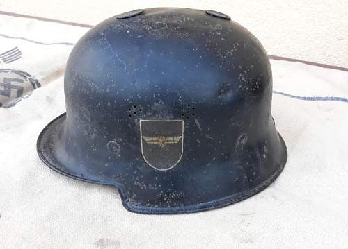 Bahnschutz helmet