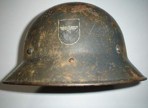 Bahnschutz helmet