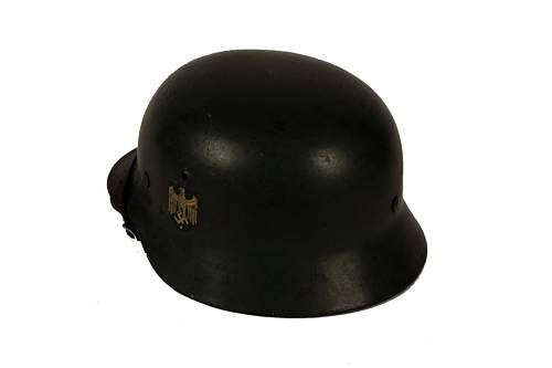 auction DD army helmet,,,opinions wanted